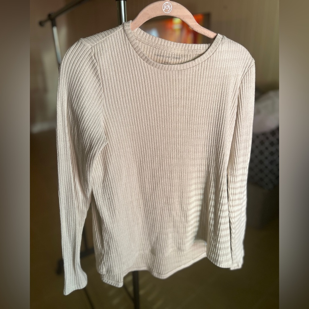 American Eagle Sweater Top